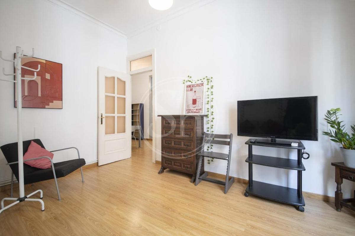 Bonito En Poble Sec Apartamento